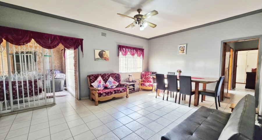 5 Bedroom Property for Sale in Kabega Park Eastern Cape